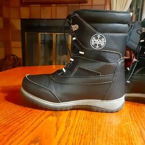 Totes snow boots size 3 -kids
